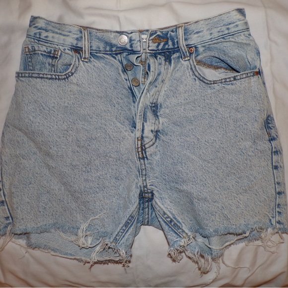 PacSun Eco Light Blue Raw Cut ‘90s Girlfriend Denim Shorts - Picture 1 of 4